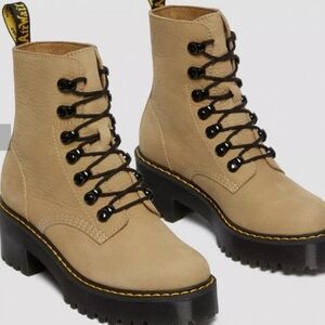 Dr. Marten Leona RARE